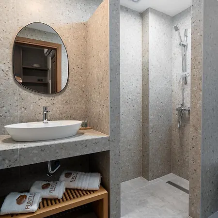 Funtukaki By The Pool Апарт-отель 4*