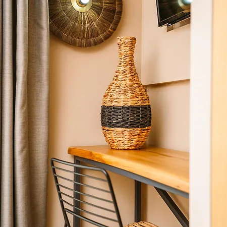 Funtukaki By The Pool Лептокария