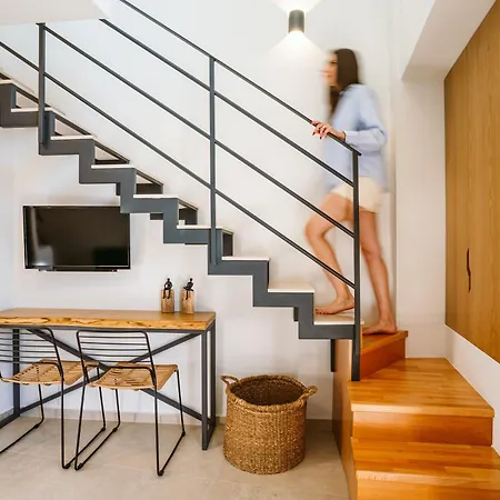 Funtukaki By The Pool Лептокария