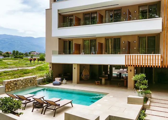 Funtukaki By The Pool Aparthotel