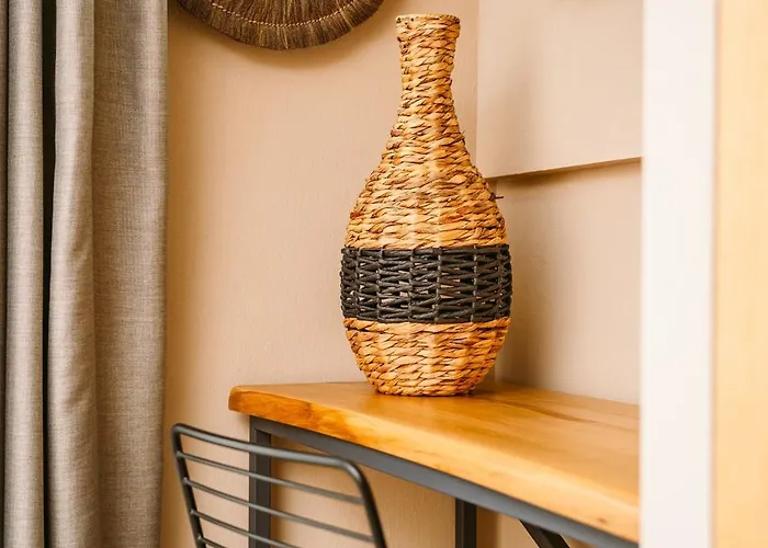 Funtukaki By The Pool Leptokaria