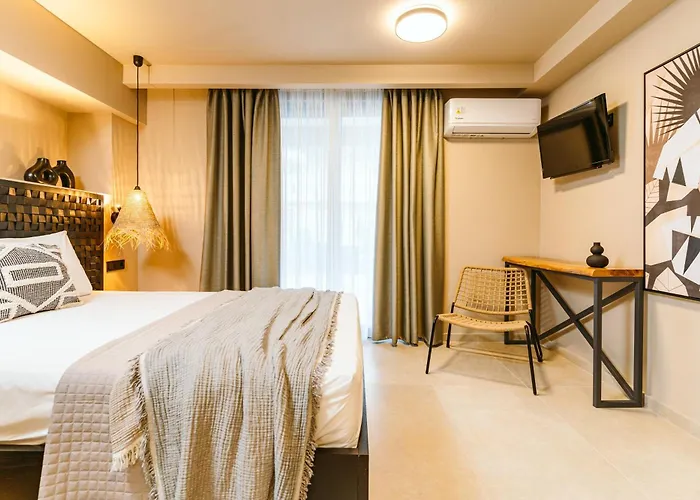 Aparthotel Funtukaki By The Pool 4*