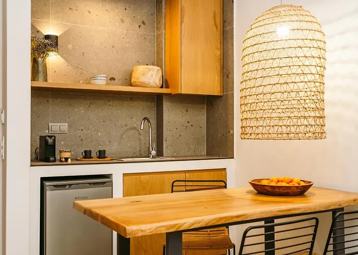 Funtukaki By The Pool